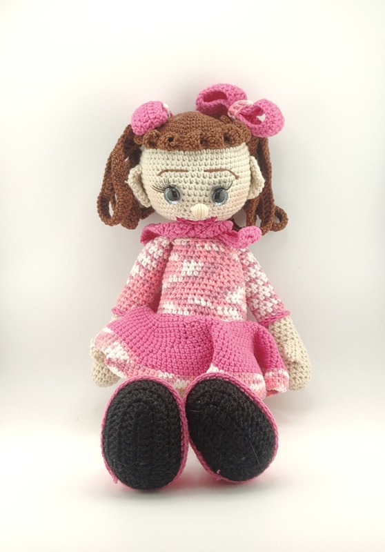 Szydełkowa Lalka w Sukience
